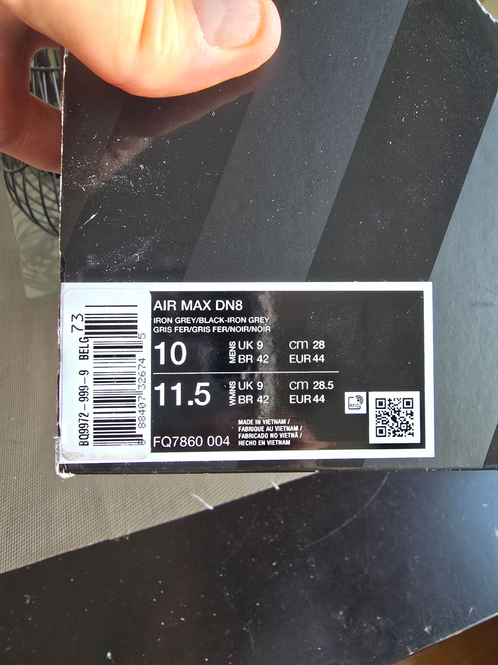 Chaussures Nike Air Max DN8 Taille 44 - Toutes neuves avec étiquettes! – photo 12